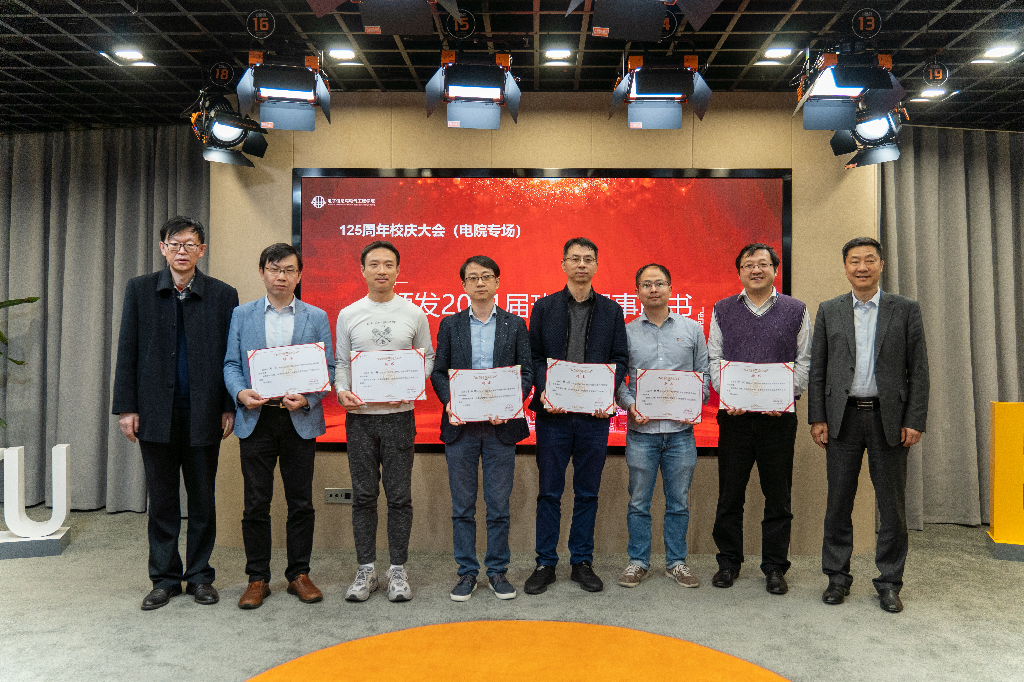 1618073262534068570.png DSC04807.png