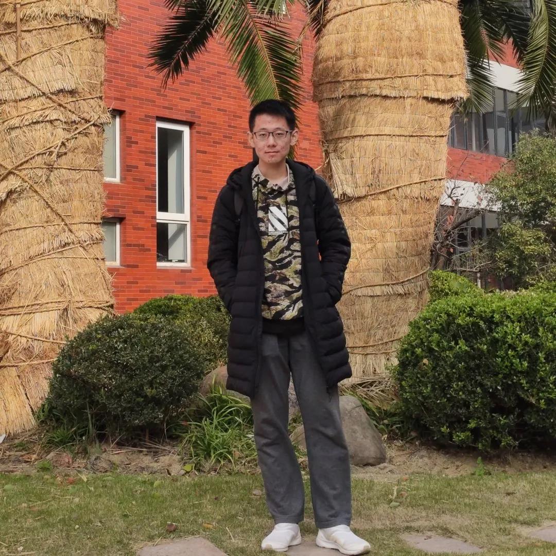 1639199989001064180.jpg 8.jpg