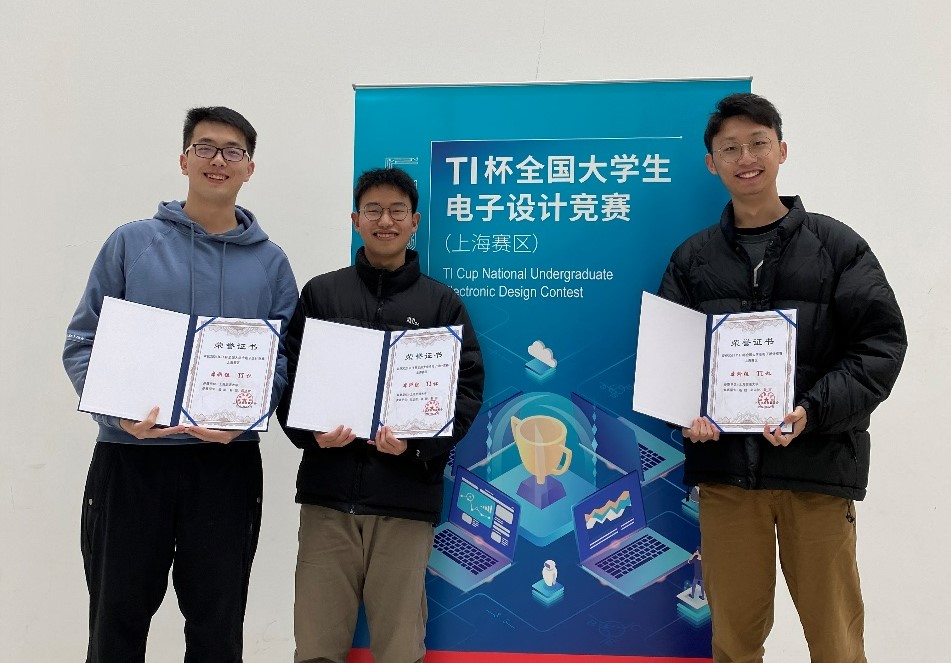 1641519378408092264.jpeg image6.jpeg