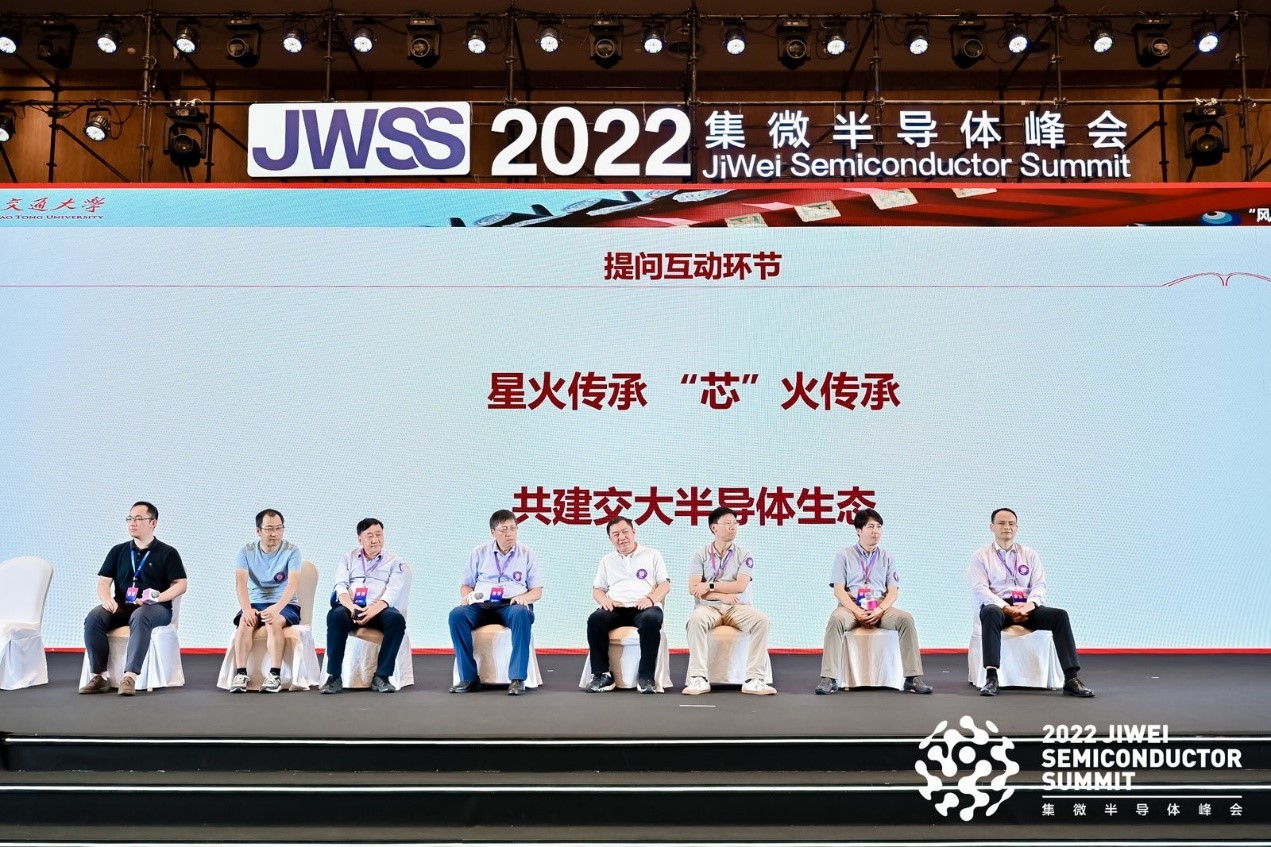 1658651074634080913.jpg 2.jpg