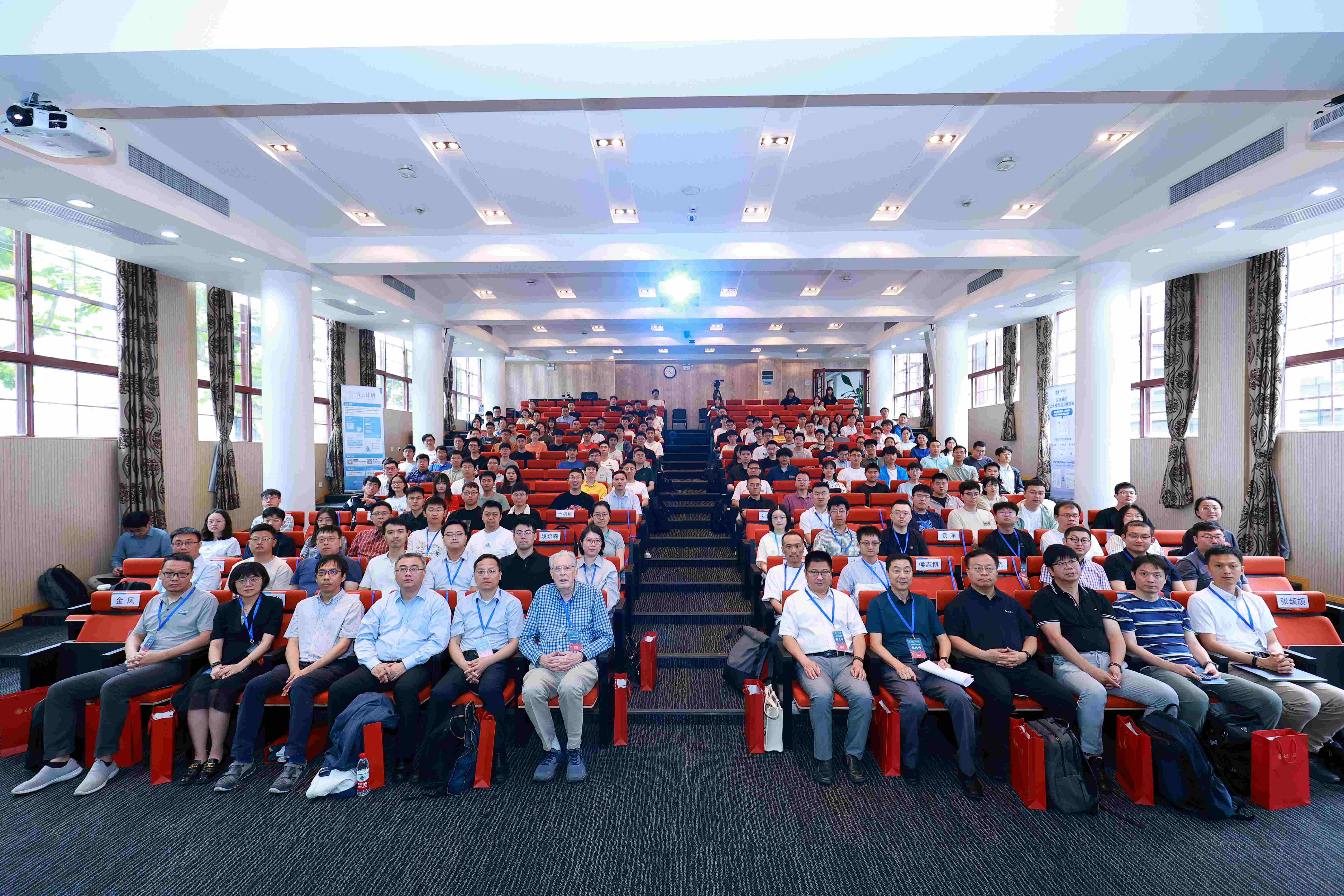 1合照.jpg 1合照.JPG