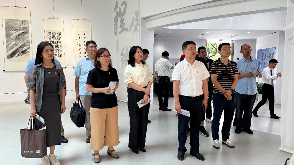 图片2.jpg 图片2.jpg